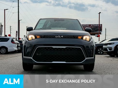 Used 2025 Kia Soul LX w/ LX Technology Package FWD image 3