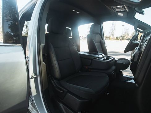 Used 2023 GMC Sierra 2500 SLE w/ SLE Convenience Package image 23