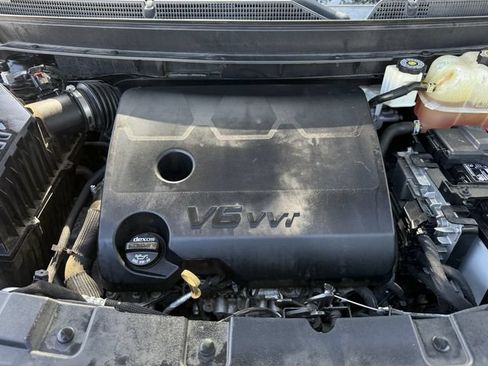 Used 2018 Buick Enclave Premium w/ Experience Buick Package FWD image 35