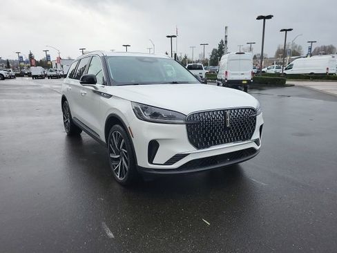 New 2026 Lincoln Aviator Reserve image 9