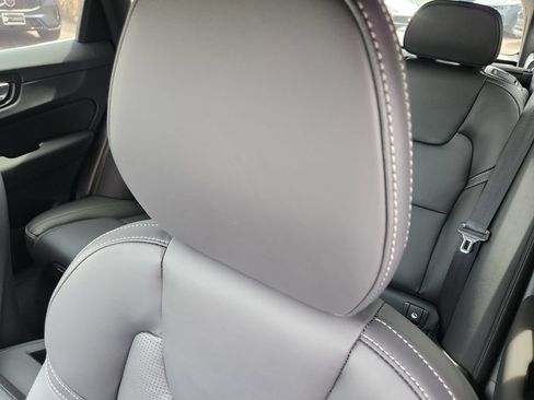 New 2026 Volvo XC60 T8 Ultra w/ Climate Package PRO AWD/4WD image 6