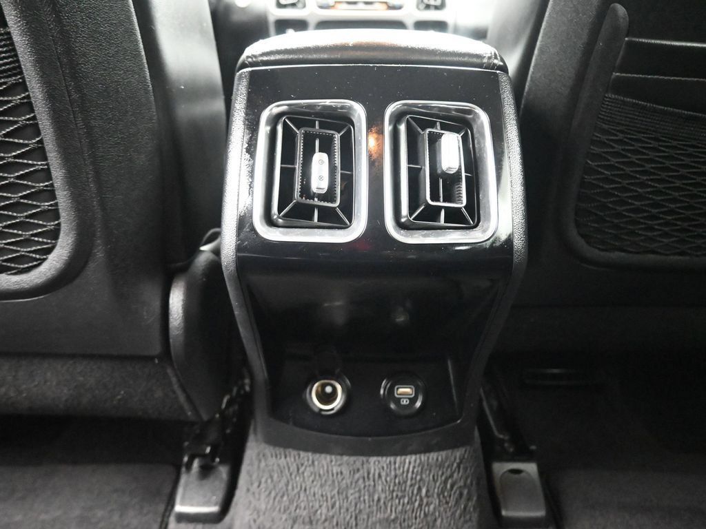 Used 2023 Kia Sorento S FWD image 36
