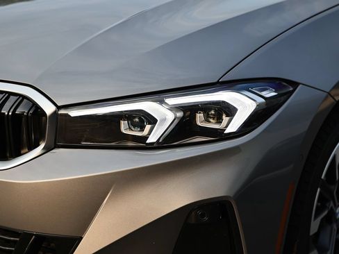 New 2026 BMW 330i Sedan w/ Premium Package RWD image 12