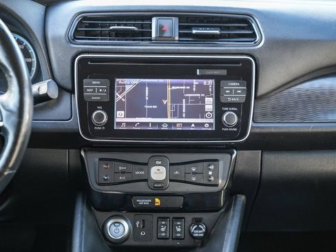 Used 2018 Nissan Leaf SL w/ SL Technology Package image 15