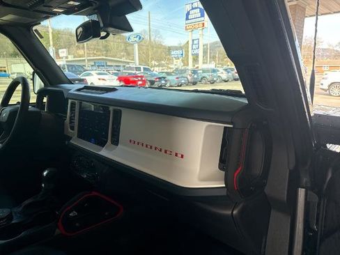 Certified 2025 Ford Bronco Heritage Edition image 19