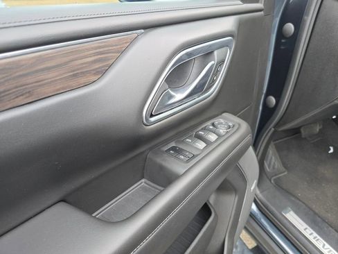 Used 2021 Chevrolet Tahoe Z71 w/ Luxury Package image 11