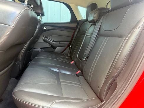 Used 2013 Ford Focus SE FWD image 18