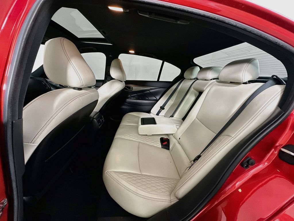 Used 2019 INFINITI Q50 Red Sport 400 w/ Carbon Fiber Package RWD image 17