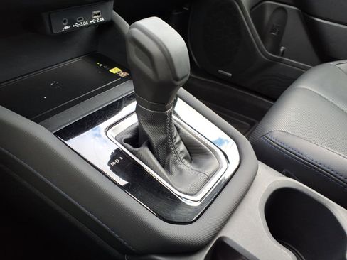 Used 2025 Subaru Forester Limited w/ Popular Package #2 image 23