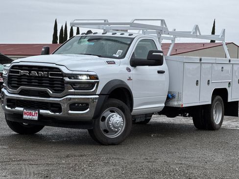 New 2026 RAM 5500 Tradesman w/ Chrome Appearance Group image 7
