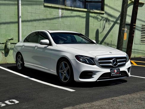 Used 2017 Mercedes-Benz E 300 w/ Premium 1 Package image 4
