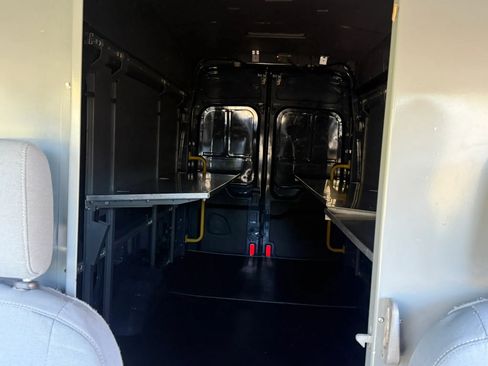 Used 2019 Ford Transit 250 148 High Roof Extended image 20