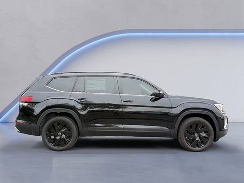 New 2026 Volkswagen Atlas SE image 4