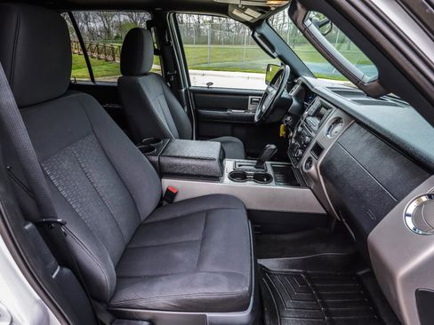 Used 2017 Ford Expedition EL XLT image 37