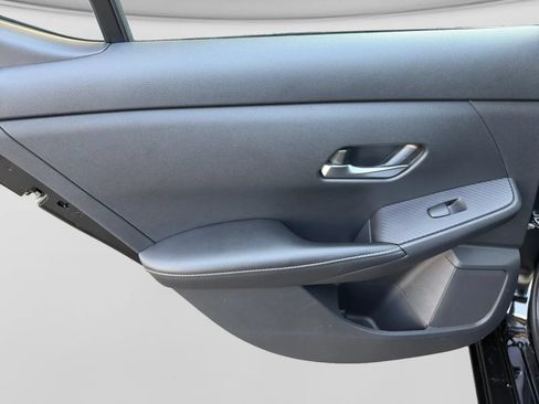 Used 2023 Nissan Sentra S FWD image 24