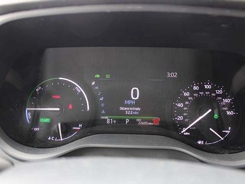 Certified 2026 Toyota Sienna XLE FWD image 10