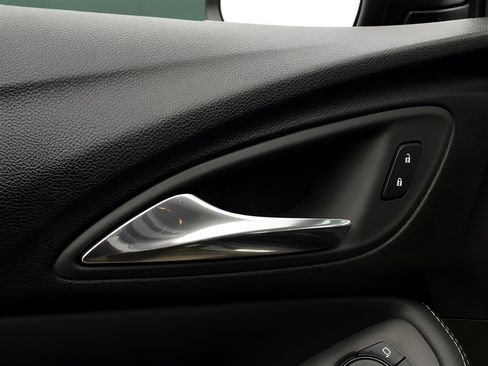 Used 2023 Buick Encore GX Select image 10