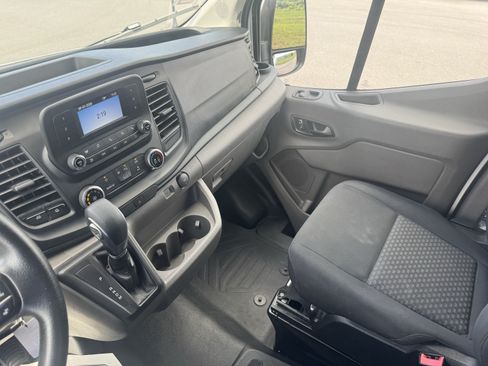 Used 2025 Ford Transit 250 Low Roof w/ Exterior Upgrade Package RWD image 21