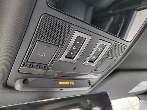 Used 2024 Land Rover Defender 130 X image 38