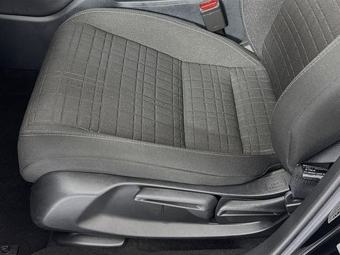 Certified 2023 Honda HR-V LX image 18