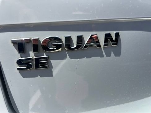 Used 2020 Volkswagen Tiguan SE R-Line AWD/4WD image 7