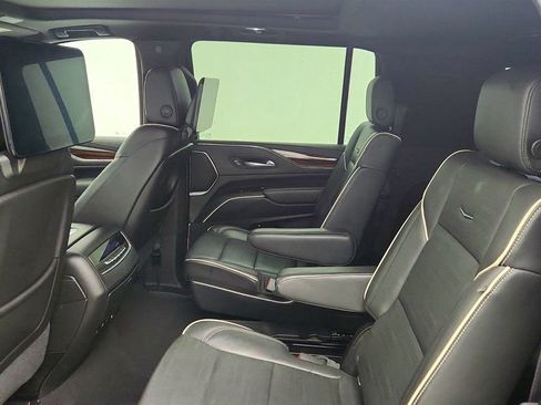 Used 2021 Cadillac Escalade ESV Premium Luxury w/ Driver Assist Tech Package image 21