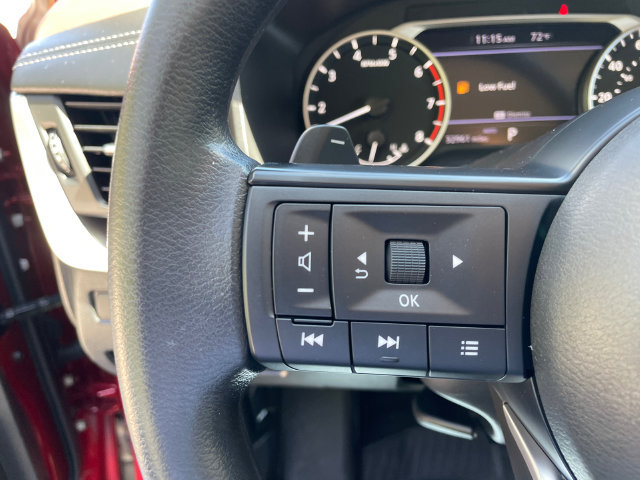 Used 2023 Nissan Rogue S AWD/4WD image 27