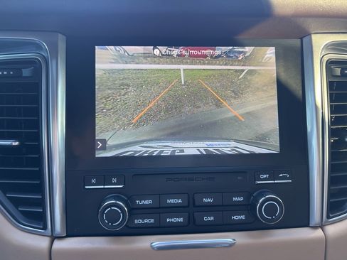 Used 2018 Porsche Macan S image 34