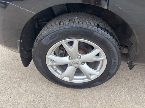 Used 2011 Nissan Rogue SV AWD/4WD image 10
