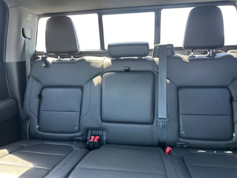 Used 2020 Chevrolet Silverado 1500 LTZ w/ LTZ Plus Package AWD/4WD image 12