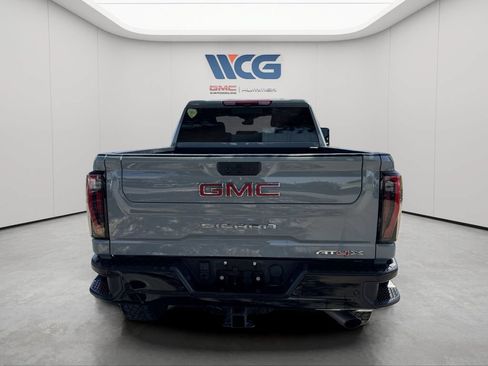 Used 2024 GMC Sierra 2500 AT4X AWD/4WD image 5