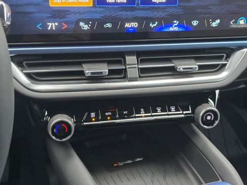 New 2026 Chevrolet Equinox EV LT image 27