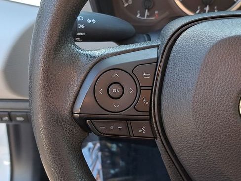 Used 2022 Toyota Corolla LE image 24