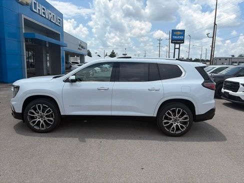 New 2026 GMC Acadia Denali Ultimate w/ LPO, Floor Liner Package AWD/4WD image 3