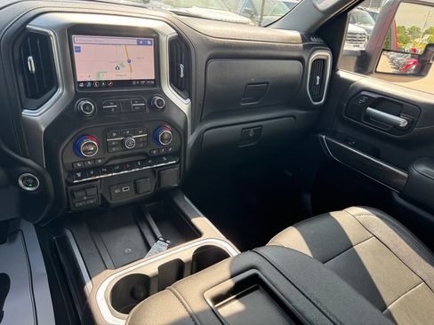 Used 2021 Chevrolet Silverado 2500 LTZ w/ LTZ Premium Package AWD/4WD image 29