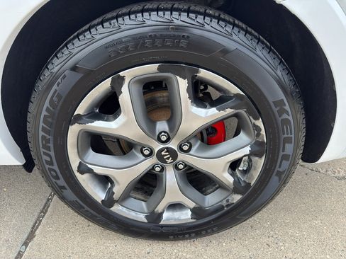Used 2019 Kia Sorento SX AWD/4WD image 11