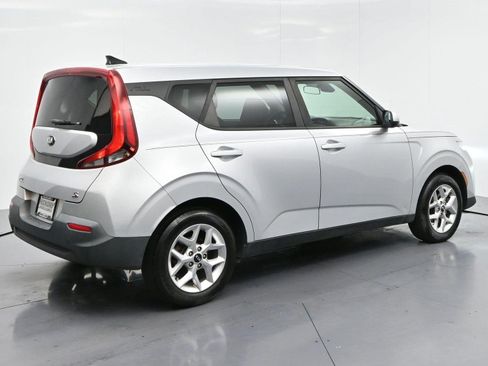 Used 2020 Kia Soul S FWD image 7