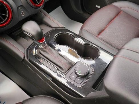 Certified 2025 Chevrolet Blazer RS FWD image 17