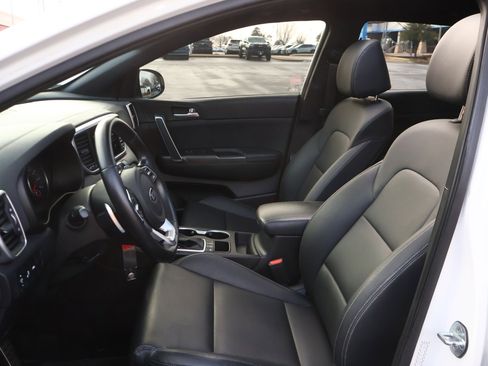 Used 2022 Kia Sportage Nightfall Edition image 10