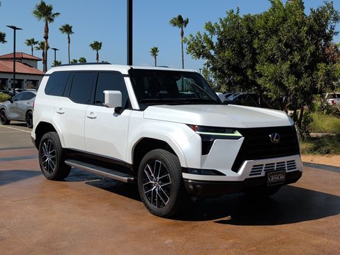 Used 2024 Lexus GX 550 AWD/4WD image 1