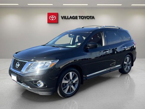 Used 2015 Nissan Pathfinder Platinum image 1