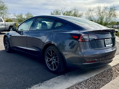 Used 2023 Tesla Model 3 Standard Range image 5