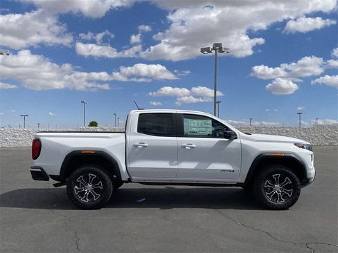 New 2025 GMC Canyon AT4 image 4