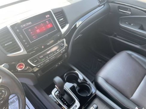 Used 2017 Honda Ridgeline Black Edition image 12