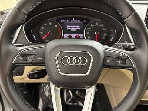 Used 2023 Audi Q5 2.0T Premium w/ Convenience Package AWD/4WD image 22