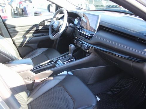 Used 2022 Jeep Compass Altitude image 32