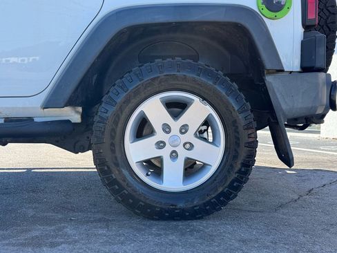 Used 2013 Jeep Wrangler Unlimited Sport image 31