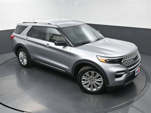 Used 2020 Ford Explorer Limited image 33