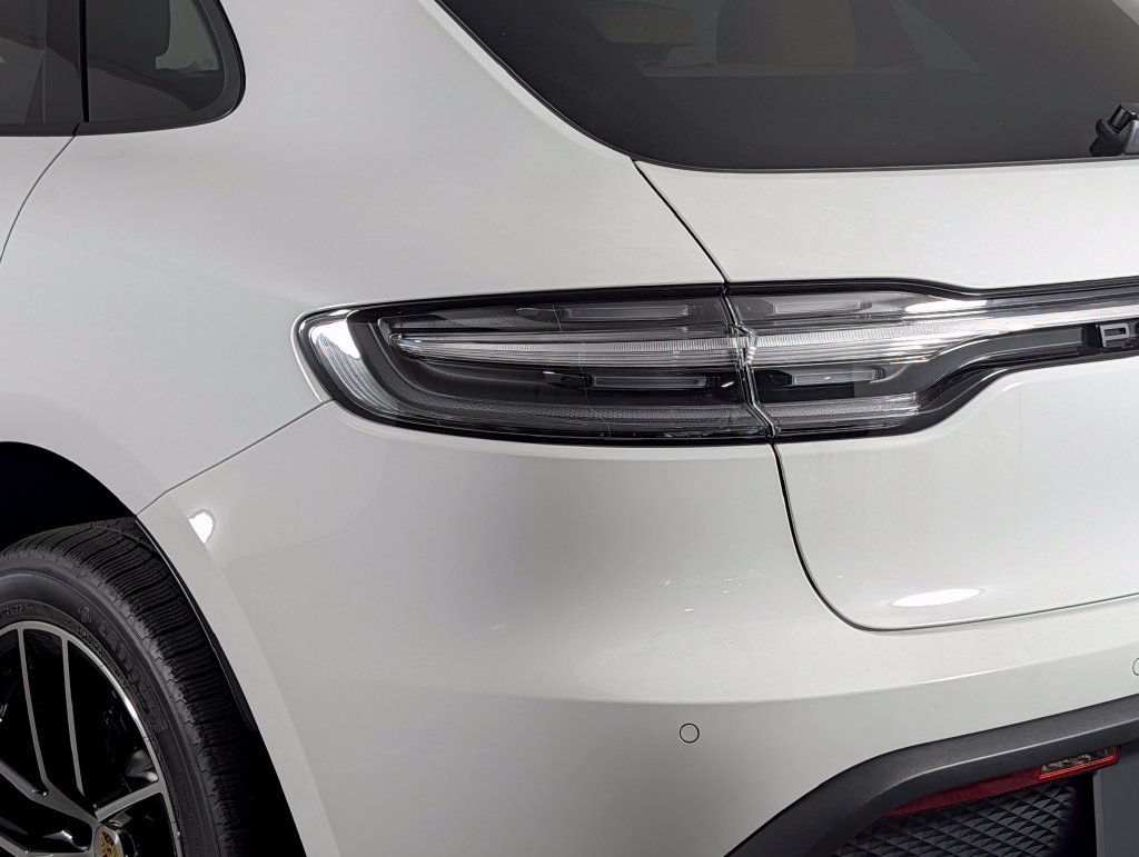 New 2026 Porsche Macan AWD/4WD image 16