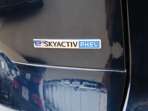 Certified 2025 MAZDA CX-90 Plug-In Hybrid w/Premium Sport image 18